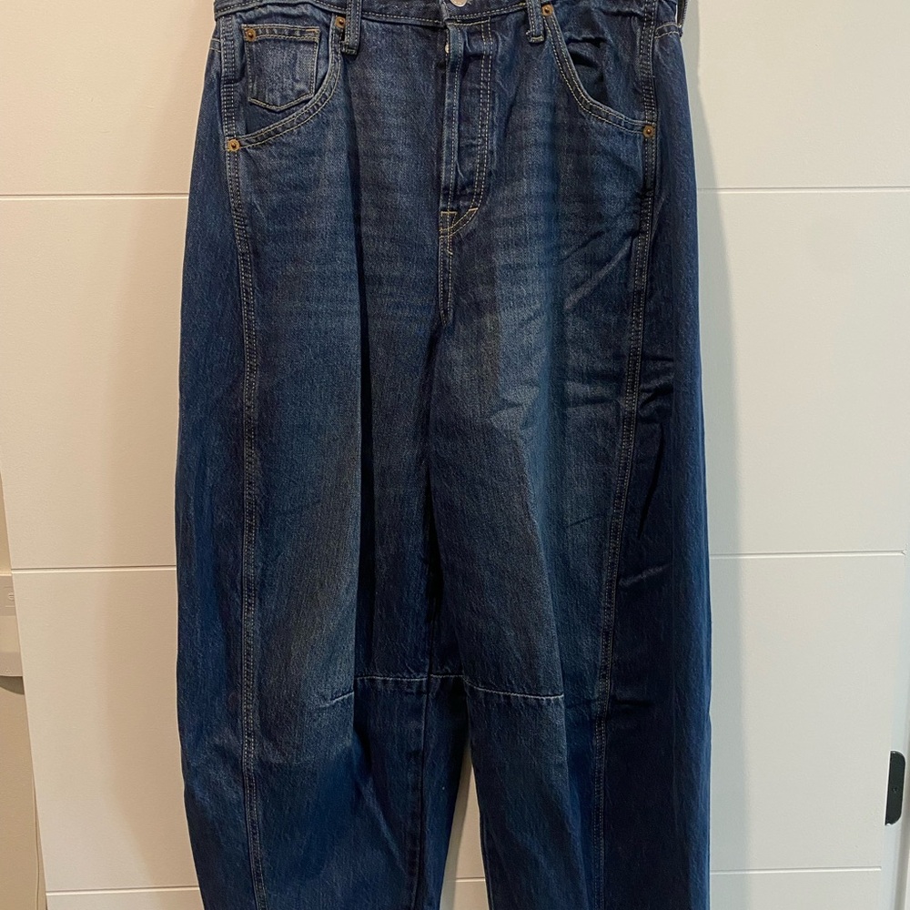 Barrel Jeans